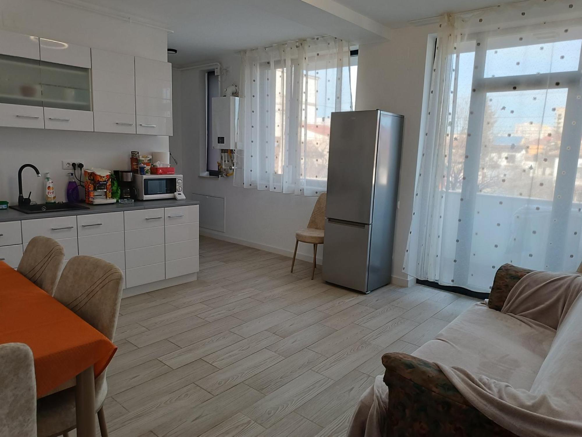 Apartament 2 Camere, Bloc Nou, Langa Promenada Moll, Capacitate 4 Persoane Крайова Екстер'єр фото